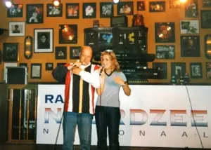 Showbizcity 7mei1998 Gaston - Singles Vuur en Vlam & Laat me Vrij - Lana Wolf