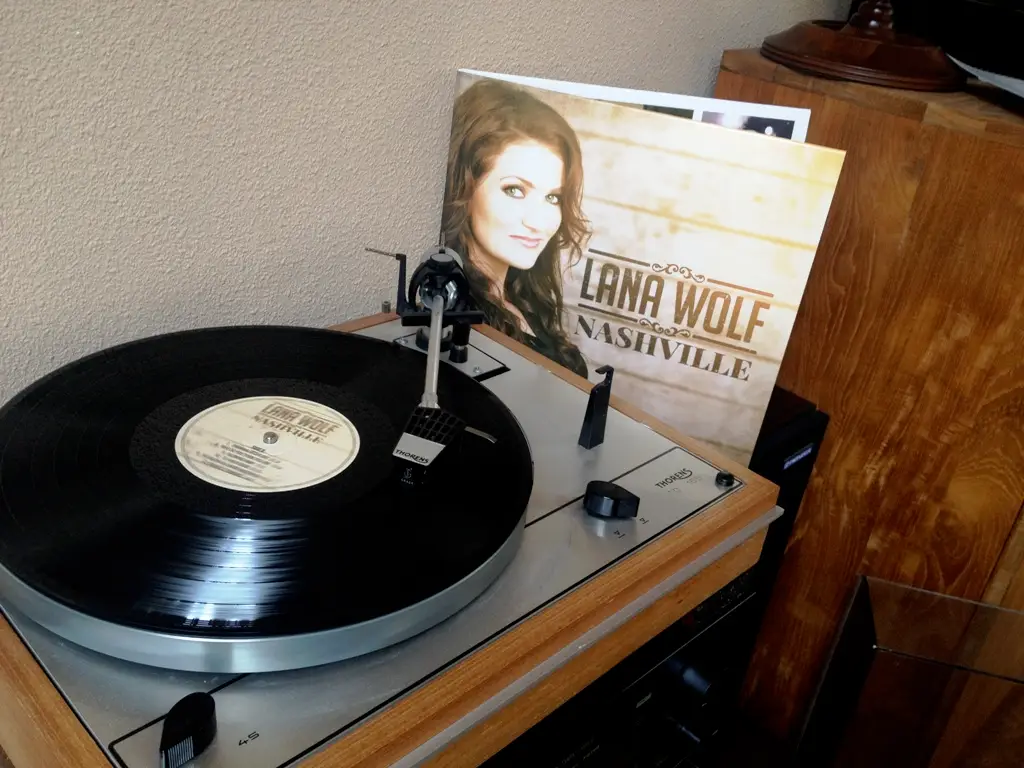 Pickup - Mooier op Vinyl - RTV Oost - Lana Wolf