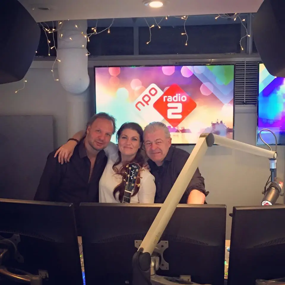 Radio 2 Radio