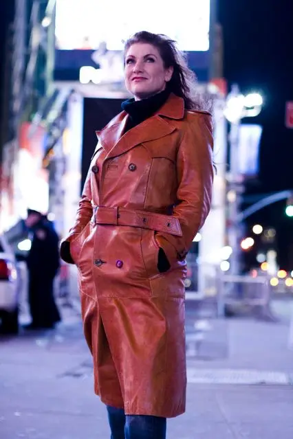 Lana Wolf Times Square New York - Something About Lana