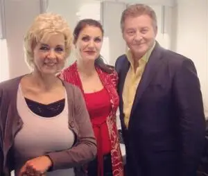 Bzn - Queen Experience & Jan en Annie - Lana Wolf