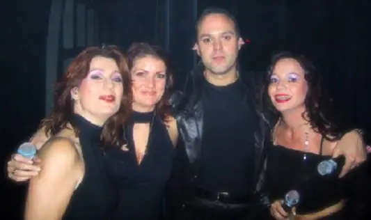Lana Wolf | Zangeres - FIRST SHOWBAND