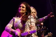 Countrymuziek Lana Wolf - B&NL Country Online Recensie: TACL
