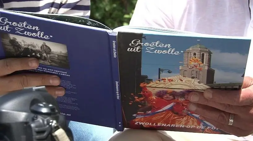 Groeten Uit Zwolle 1 - Koning en koningin krijgen fotoboek 'Groeten uit Zwolle' - Lana Wolf