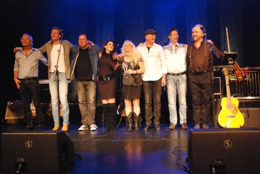 Country Legends Stadsgehoorzaal Kampen 3 - The American Country Legends staat als een huis - Lana Wolf