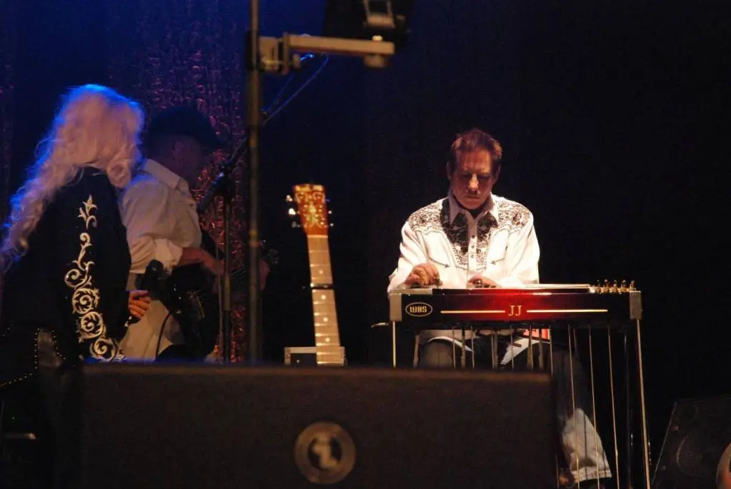 Country Legends Stadsgehoorzaal Kampen 6 - The American Country Legends staat als een huis - Lana Wolf