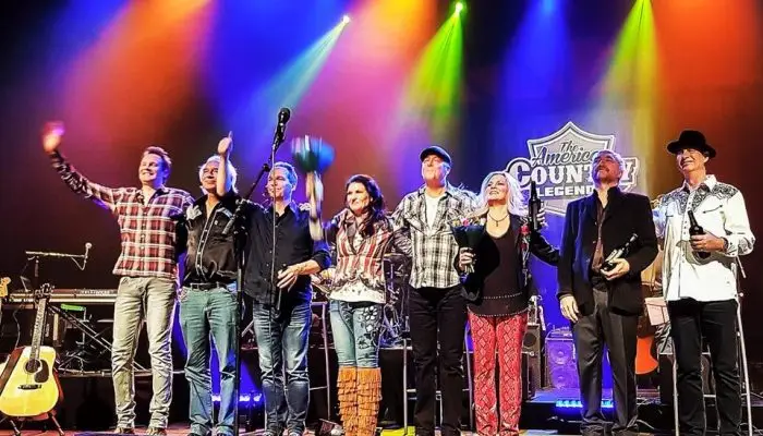 Tacl Line Up - Mooie recensies voor The American Country Legends! - Lana Wolf